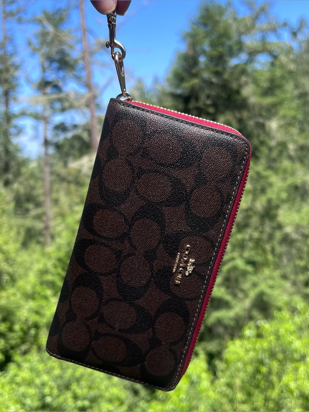 COACH Long Zip-Around Wallet Signature Canvas Brown/Red with Gold Hardware